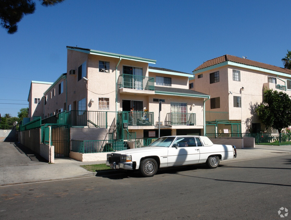 Primary Photo - 14765 Erwin St