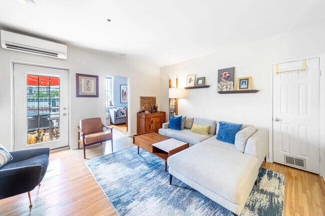 Foto del edificio - 814 Willow Ave