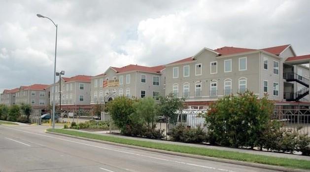 Building Photo - 6289 Wilcrest Dr
