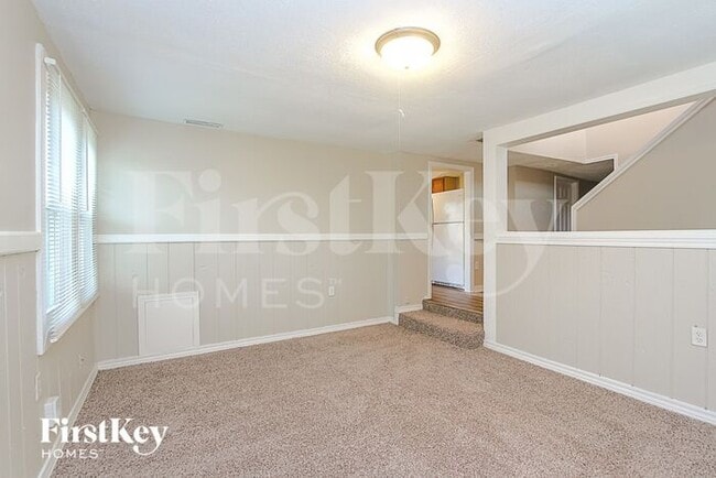 Building Photo - 3135 Foltz St