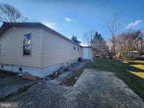 Building Photo - 164 Rudolph Ct