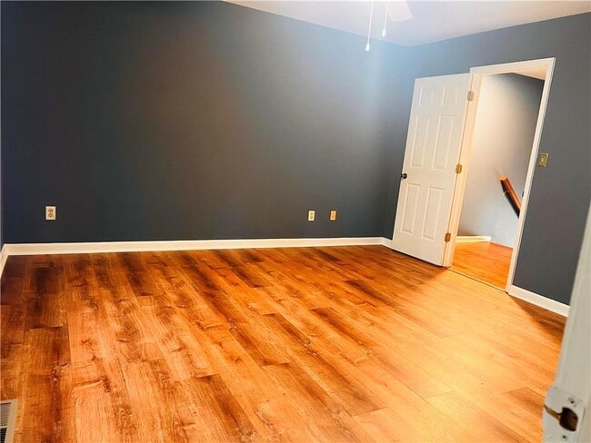 Building Photo - 1786 Twin Brooks Dr SE