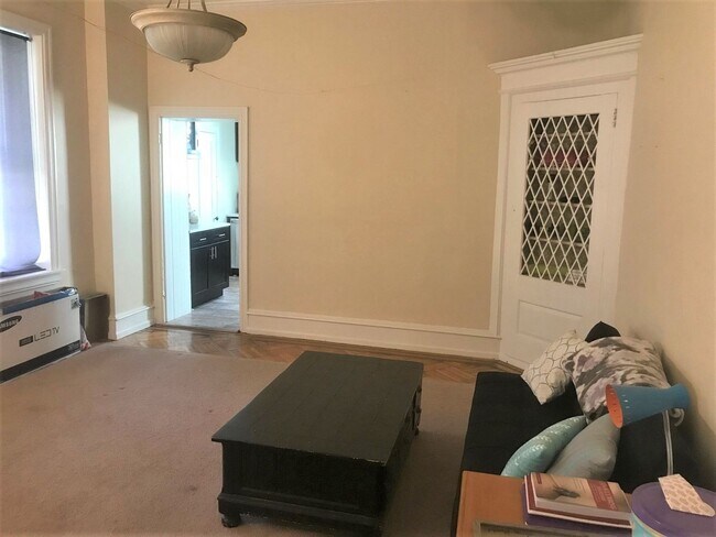 Photo - 127 Sumac St Apartment