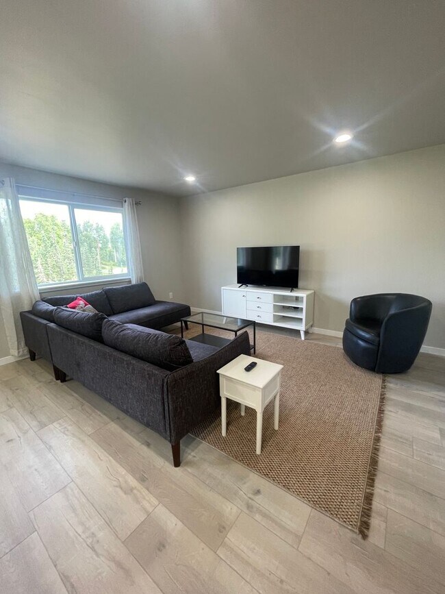 Foto del edificio - 2251 Ridgewood Dr