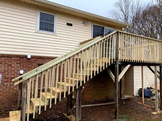 Building Photo - 4670 Lindsey Dr SW