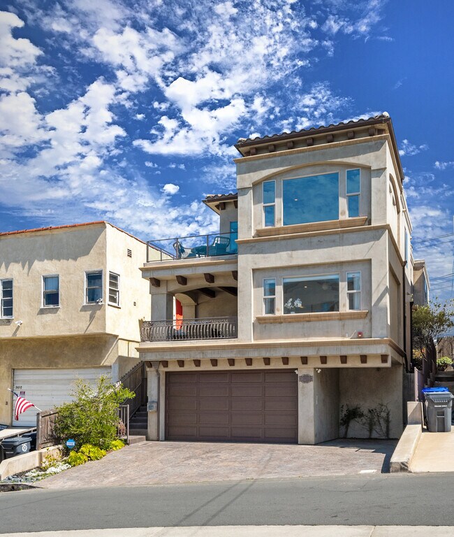 Building Photo - 3612 Alma Ave
