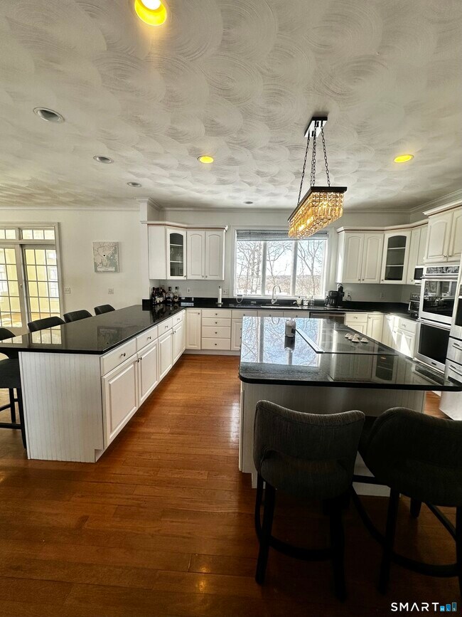 Foto del edificio - 9 Leeward Ln