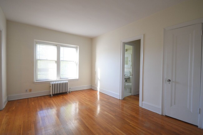 Foto del interior - 2310 Harriet Ave S