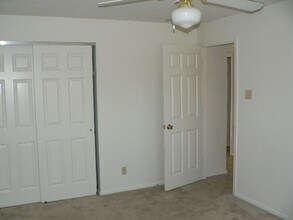 Building Photo - 3779 Hickory House Ln