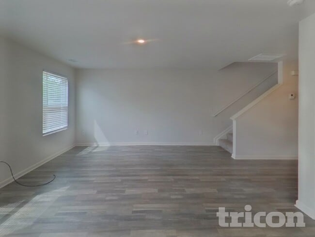 Foto del edificio - 507 Dayspring Dr