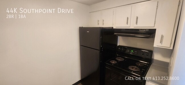 Building Photo - 44 Southpoint Dr