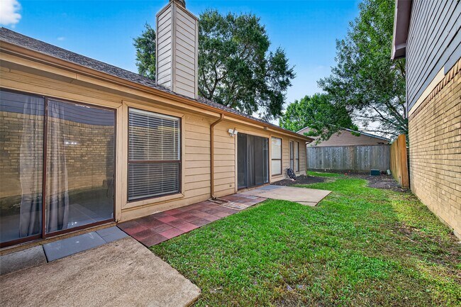 Building Photo - 13559 Portobello Dr