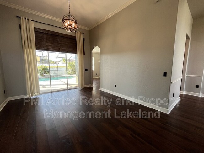 Building Photo - 6797 Hillis Dr