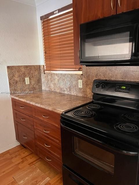 Foto del edificio - 2441 SW 31st Ave