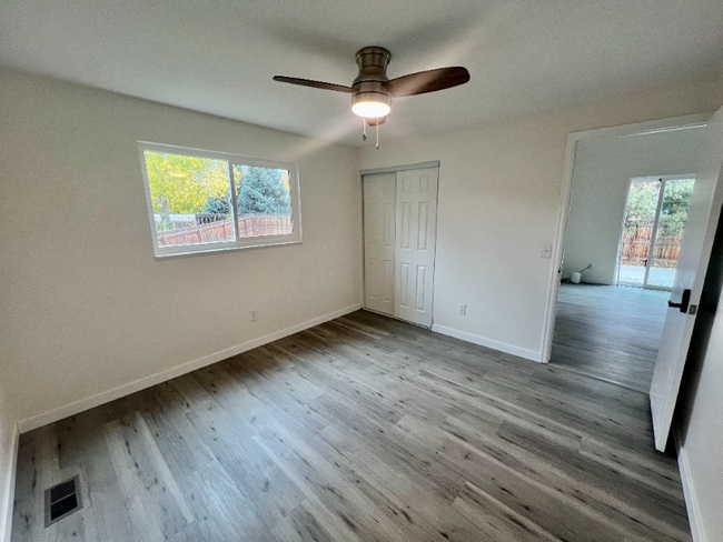 Building Photo - 9212 W Arbor Ave