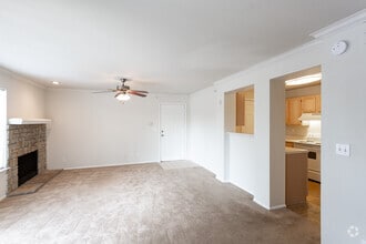 1BA, 1BR - 701 SF - The Crossings Apartments