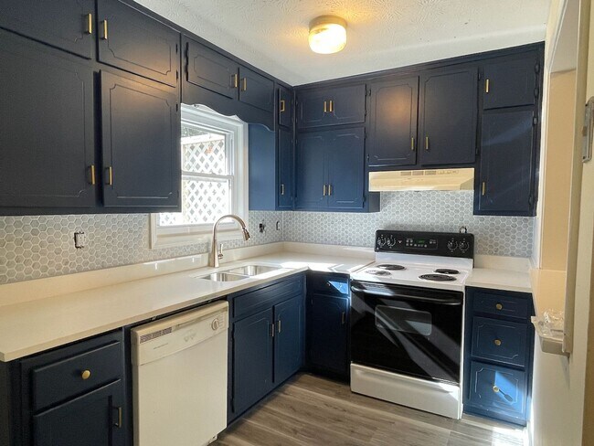 Foto del edificio - 4912 Valley Dale Ct