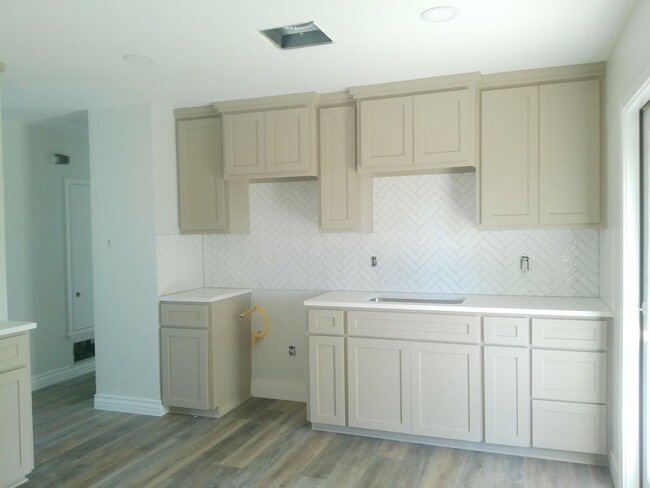 Building Photo - 3022 Bimini Dr