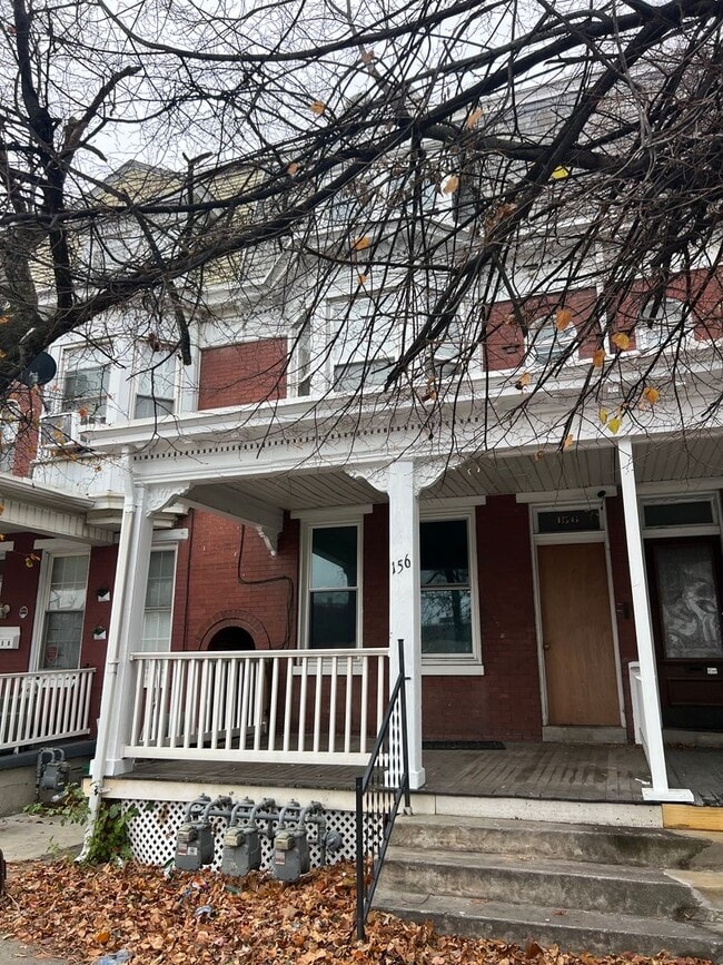 Building Photo - 156 S Richland Ave