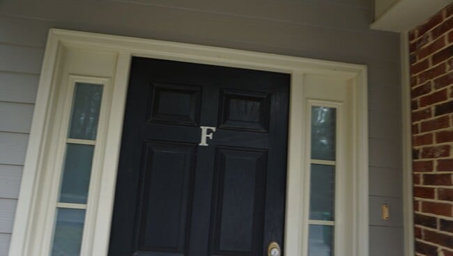 Building Photo - 3406FBarack