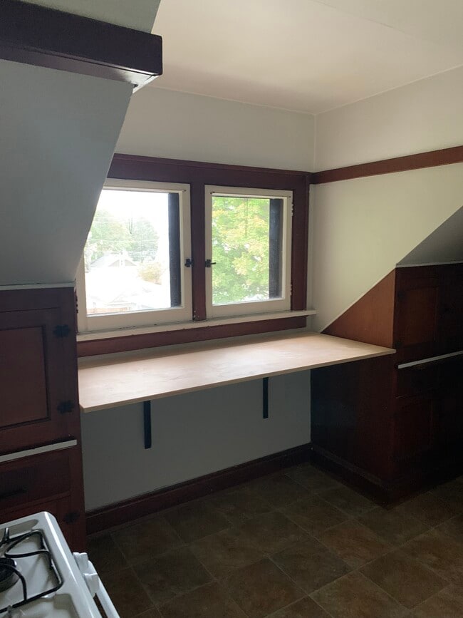 Building Photo - 2203 N 57th St