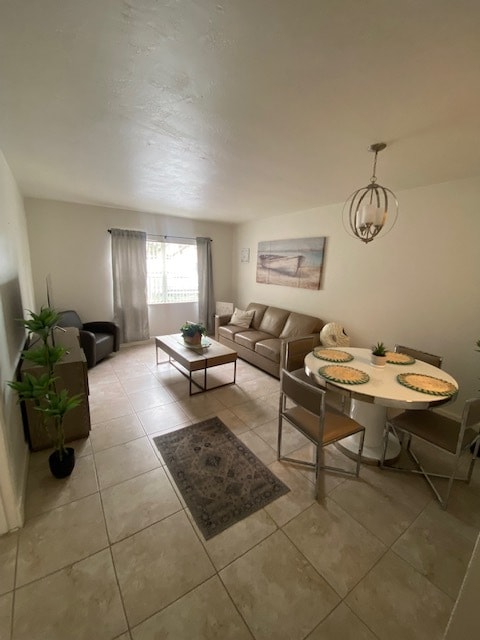 Foto del edificio - Lake Villa Apartments