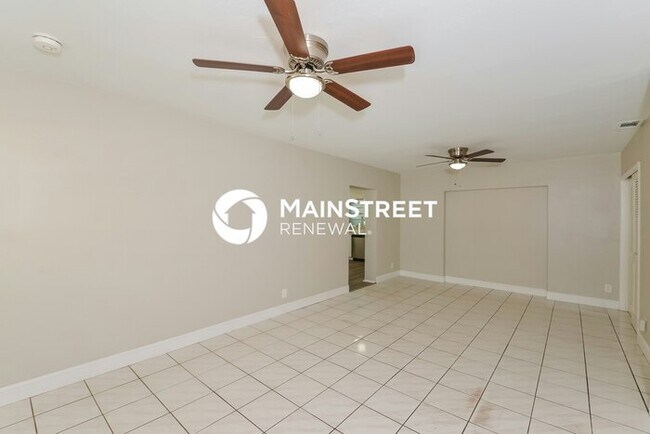 Foto del edificio - 3 Bedroom Pet-Friendly Home in BRADENTON, FL with Main Street Renewal