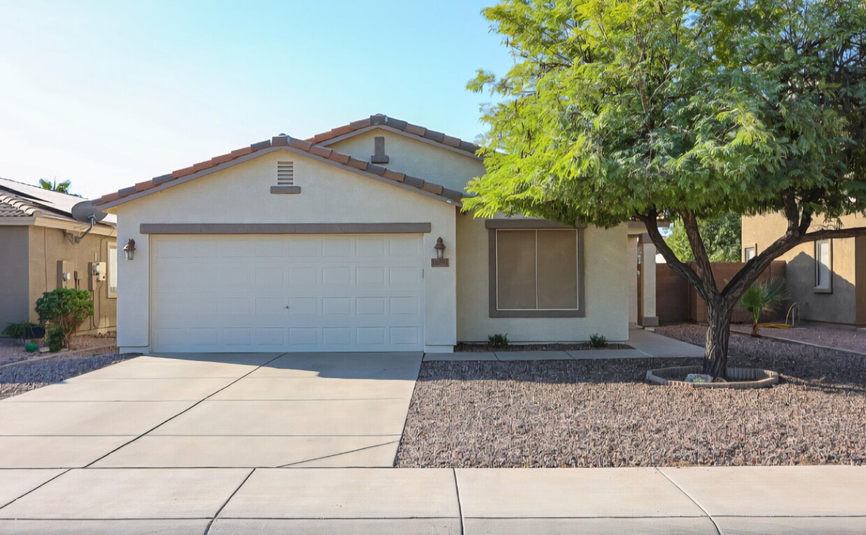 Primary Photo - Beautiful Home In Legacy Parc!