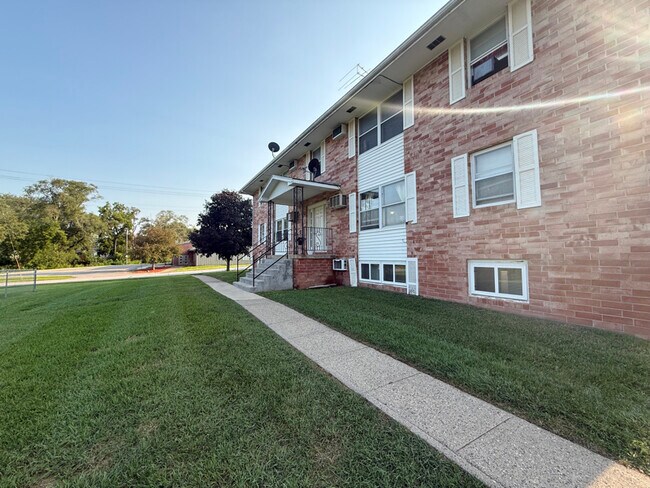 Foto del edificio - 704 E 14th St