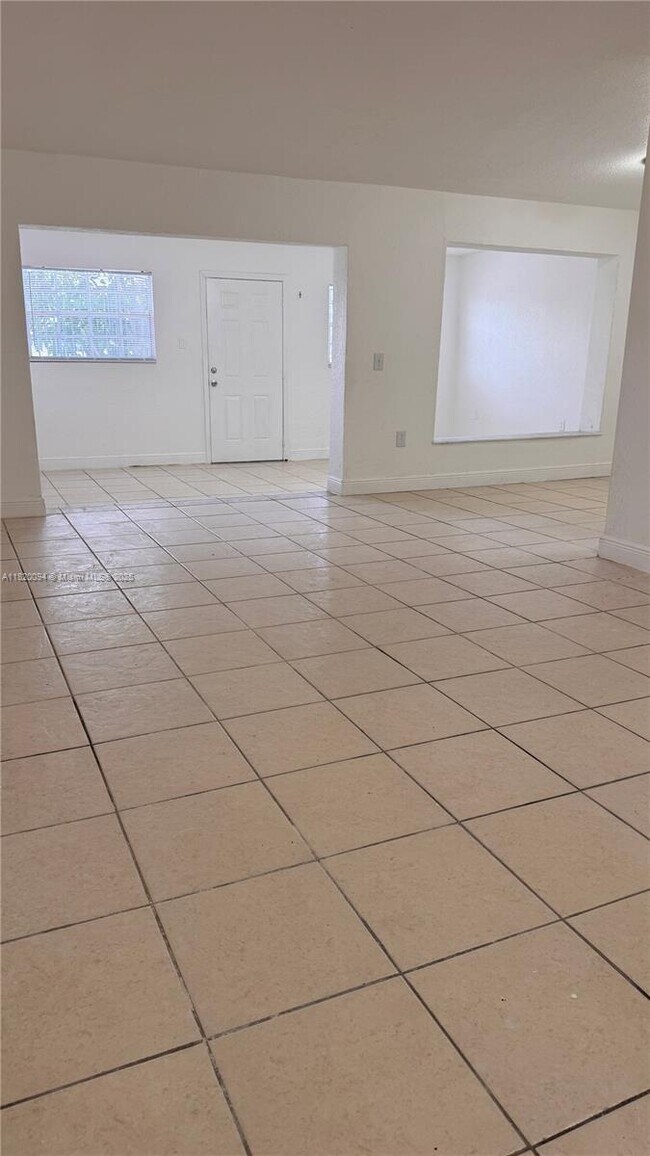 Foto del edificio - 3019 NW 204th Terrace