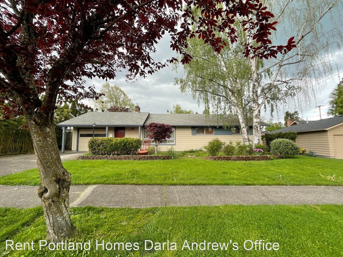 Primary Photo - 3 br, 2 bath House - 1685 SW Filmont Ave.