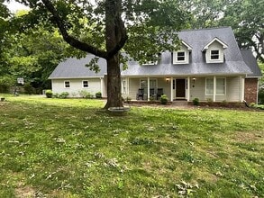 Building Photo - 509 Castlewood Trail