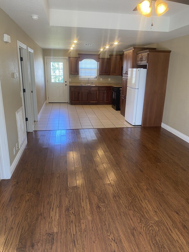 1339 Robin Ln, Carthage, MO 64836 House Rental in Carthage, MO