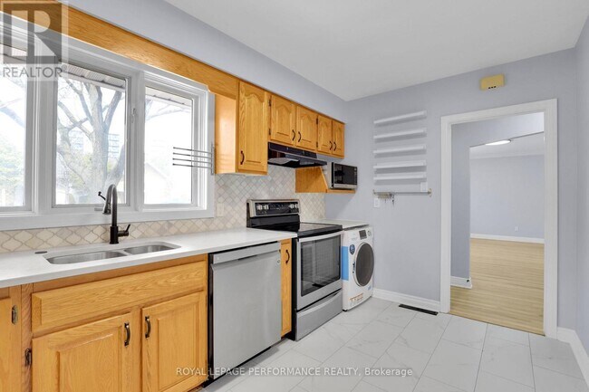 Photo du bâtiment - 934 Smyth Rd