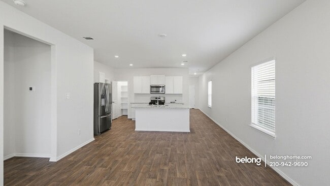 Building Photo - 15619 Garam Trl