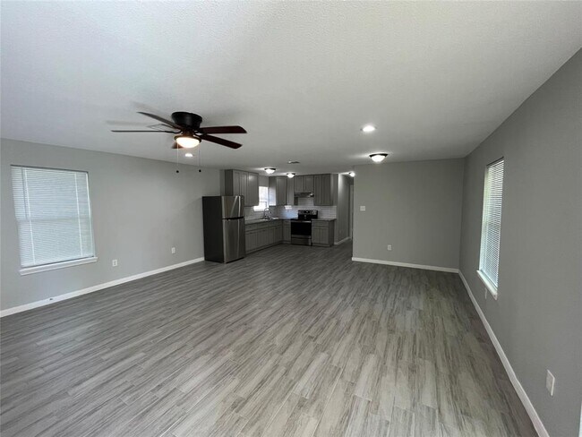 Building Photo - 8117 Richland Dr