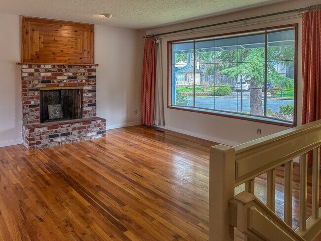 Foto del edificio - Beaverton Home Available ! Inquire today for a tour !