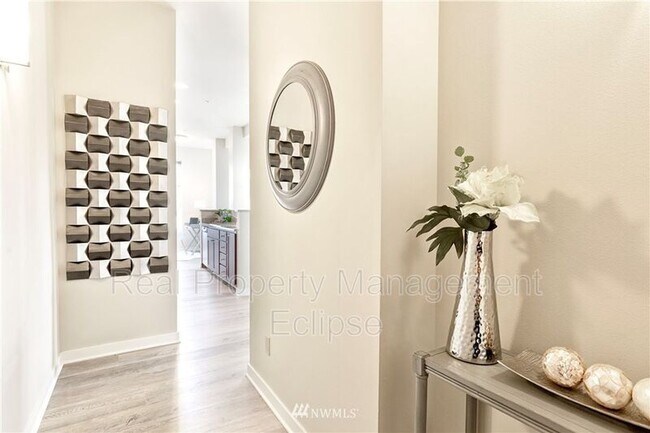 Foto del edificio - 2222 152nd Ave NE