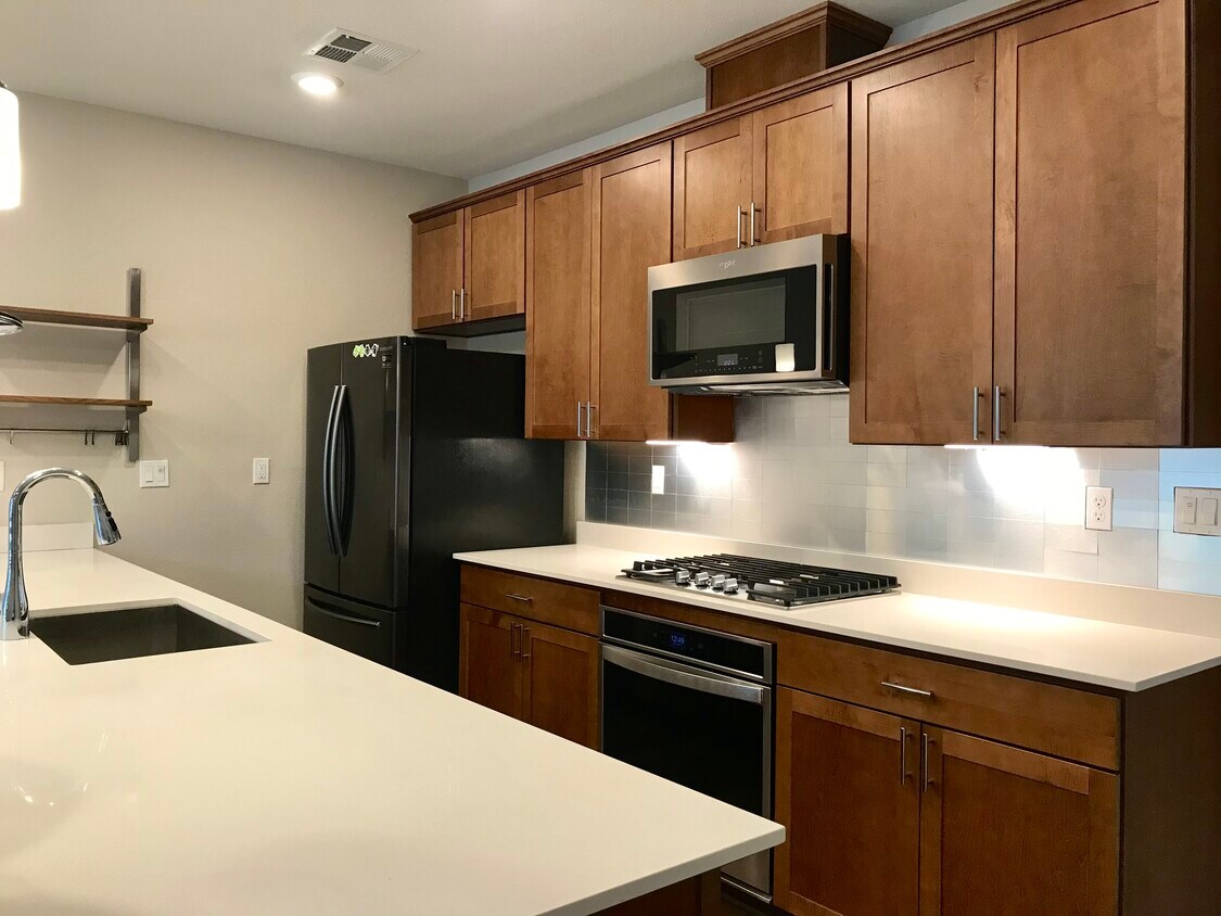 621 Clover Cir, Milpitas, CA 95035 Townhome Rentals in Milpitas CA