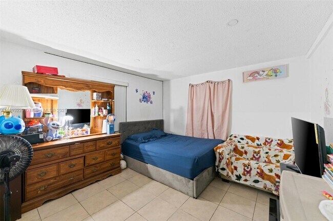 Foto del edificio - 1032 18th St