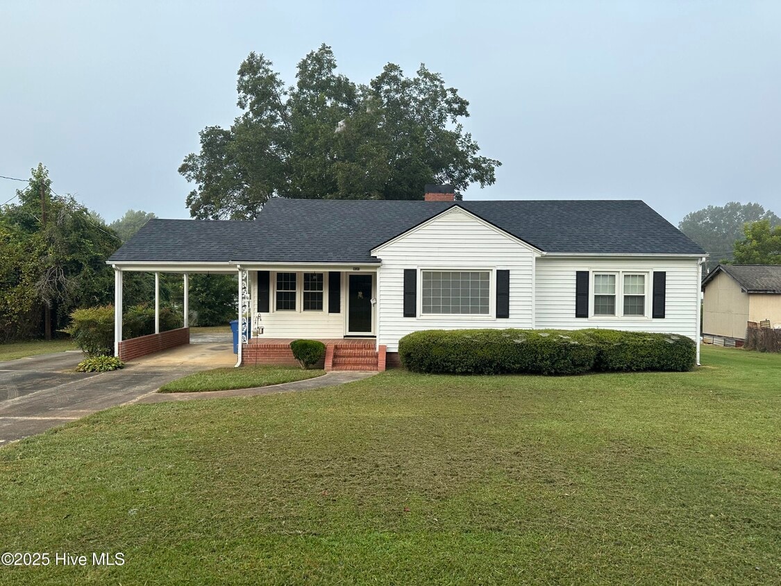 Primary Photo - 10384 S Walnut St
