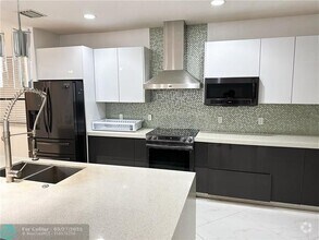 Building Photo - 499 Conservation Dr