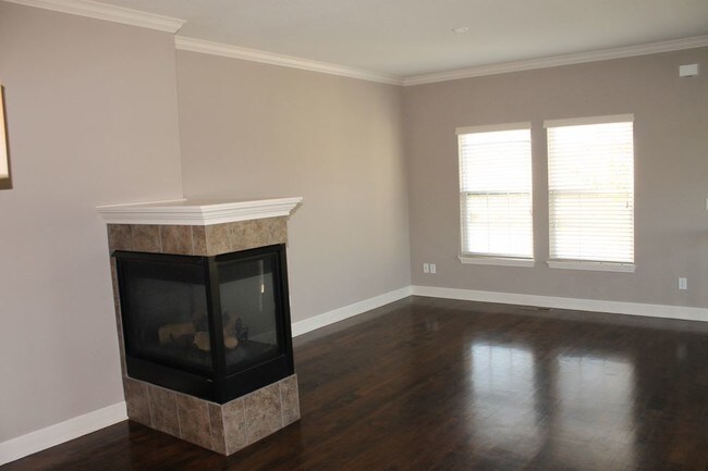 Building Photo - 11131 S Woodsonia Dr