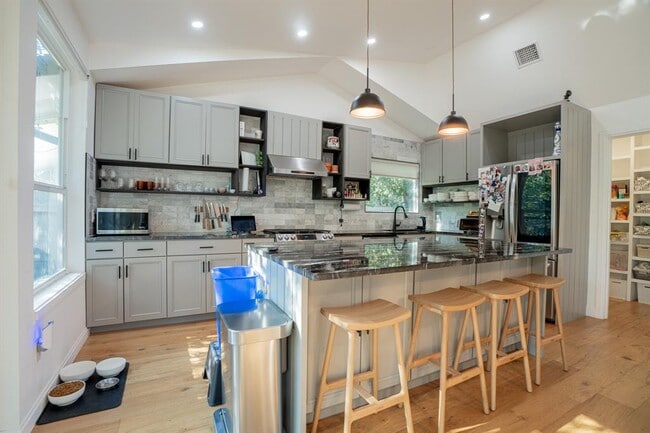 Foto del edificio - 12225 Wallingstone Ln