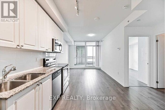 Photo du bâtiment - 3091 Dufferin St