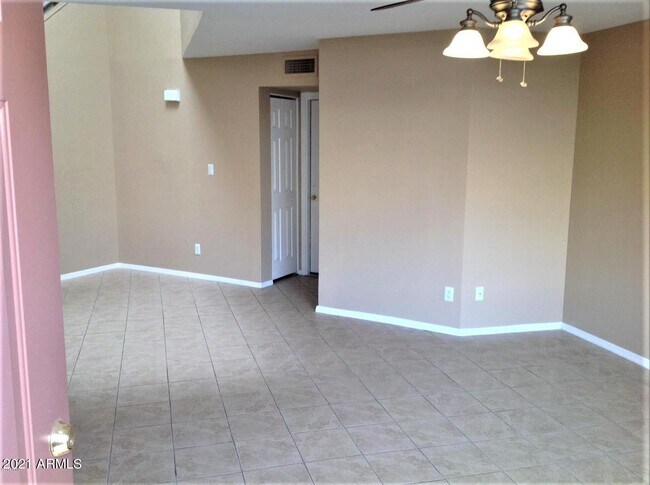 Foto del edificio - 4224 W Calavar Rd