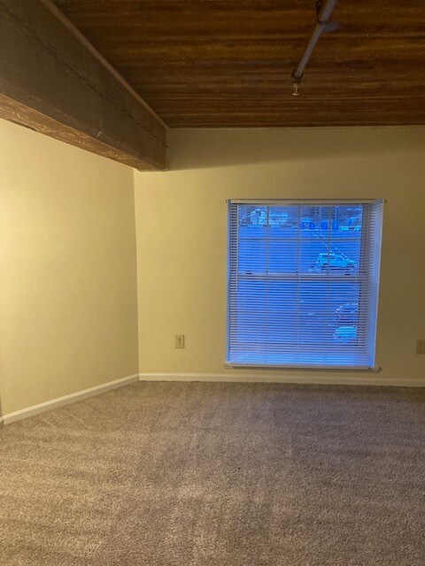 Building Photo - 1 Buffalo Ave NW