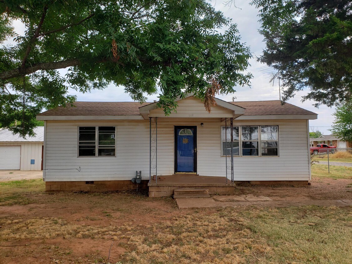 310 N Division St, Asher, OK 74826 House Rental in Asher, OK