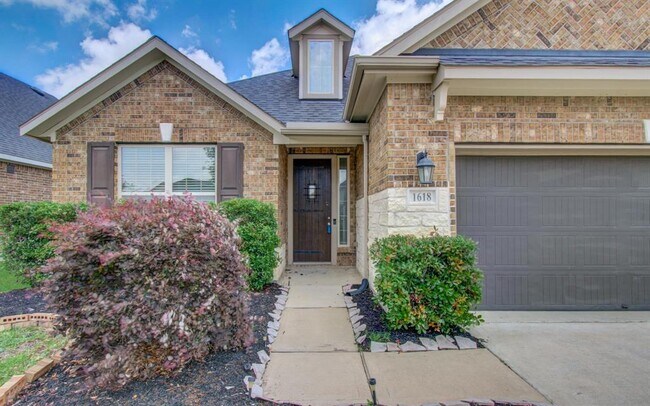 Building Photo - 1618 Dominion Heights Ln