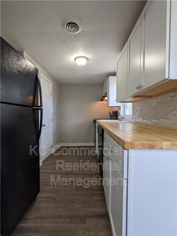 Foto del edificio - 2523 NE 46th Terrace